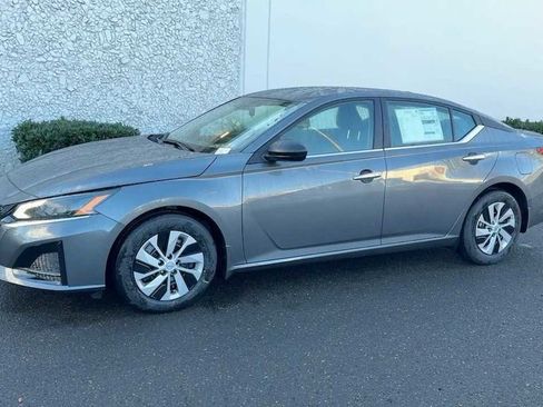 New 2025 Nissan Altima 2.5 S image 2