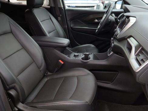 Used 2022 GMC Terrain SLT w/ Infotainment Package II FWD image 29