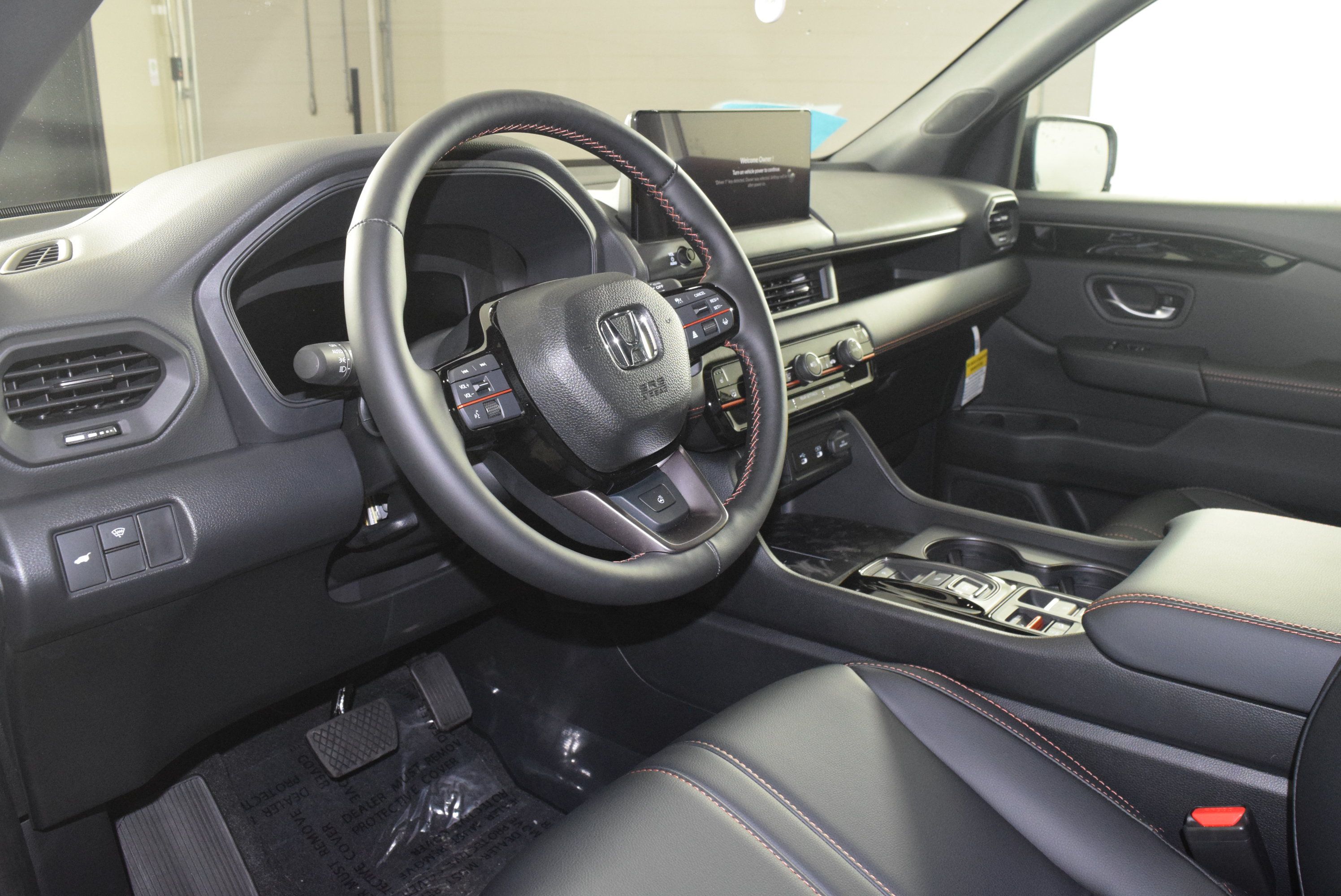New 2026 Honda Pilot TrailSport image 2