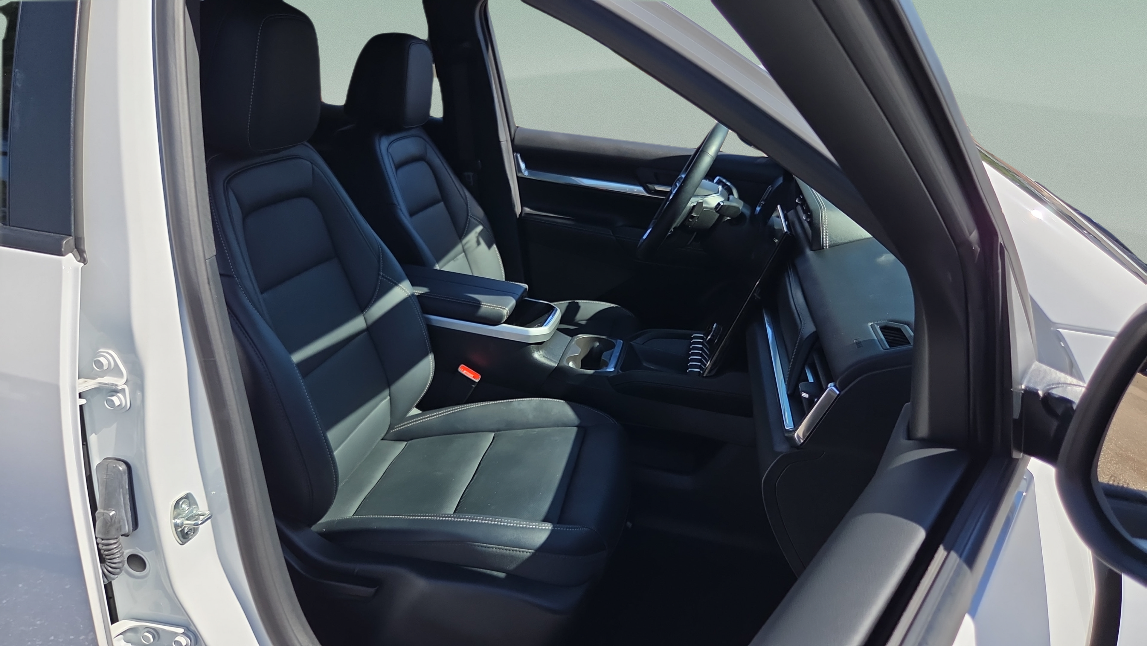 Used 2026 GMC Terrain Elevation w/ Elevation Premium Package AWD/4WD image 15