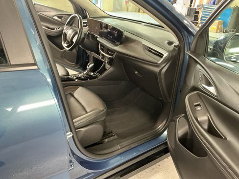 Used 2024 Buick Encore GX Sport Touring image 16