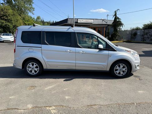 Used 2016 Ford Transit Connect Titanium FWD image 6