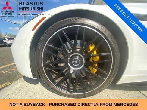 Used 2022 Mercedes-Benz SL 55 AMG 4MATIC w/ Driver Assistance Package image 24