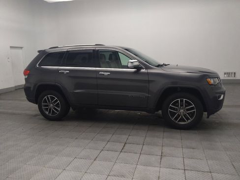 Used 2017 Jeep Grand Cherokee Limited RWD image 11
