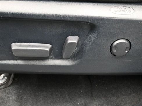 Used 2018 Toyota Tundra SR5 image 33