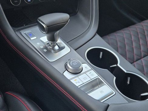 Used 2025 Genesis G70 3.3T Advanced w/ Sport Prestige Package image 19