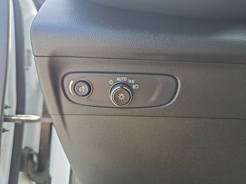 Certified 2022 Buick Envision Preferred FWD image 23