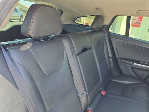Used 2015 Volvo V60 T5 Cross Country w/ Protection Package AWD/4WD image 14