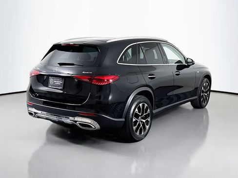 Used 2025 Mercedes-Benz GLC 350e 4MATIC image 7
