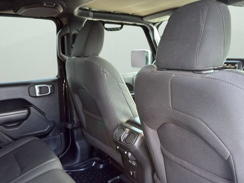 Used 2020 Jeep Gladiator Sport w/ Quick Order Package 24S AWD/4WD image 28