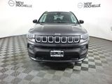 Used 2022 Jeep Compass Latitude image 2