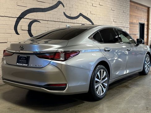 Used 2021 Lexus ES 250 image 5