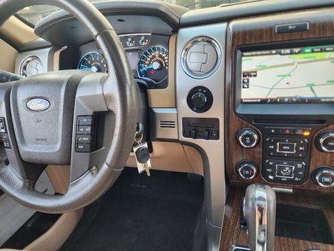 Used 2014 Ford F150 Lariat w/ Equipment Group 502A Luxury image 31