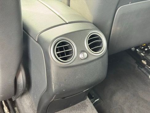 Used 2020 Mercedes-Benz GLC 300 4MATIC image 14