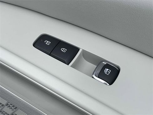 New 2026 Kia Carnival EX image 13