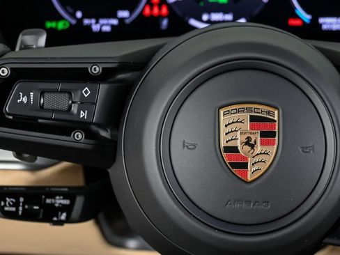 New 2025 Porsche Cayenne S image 10