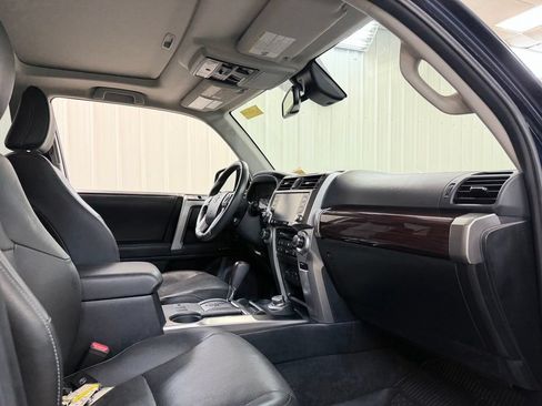 Used 2020 Toyota 4Runner Limited AWD/4WD image 36