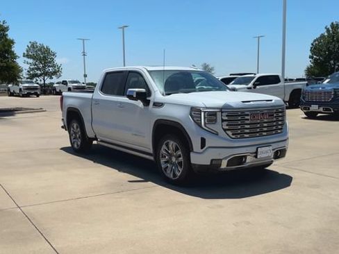 New 2026 GMC Sierra 1500 Denali w/ Denali Reserve Package AWD/4WD image 3