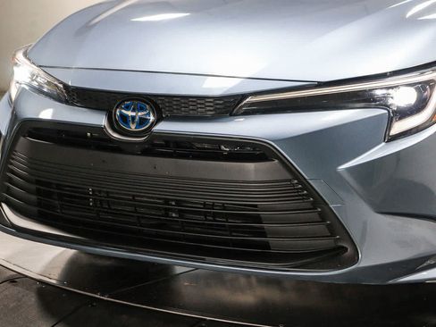 Certified 2023 Toyota Corolla LE FWD image 9