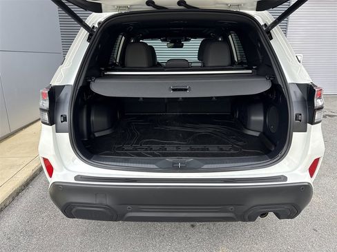 Used 2026 Subaru Forester Limited image 33