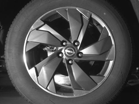 Used 2024 Nissan Rogue SV FWD image 18