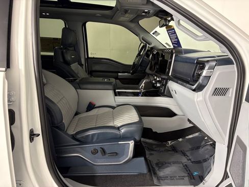 Used 2023 Ford F250 Limited image 38