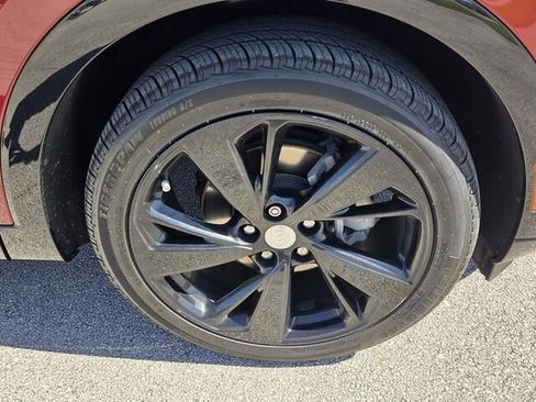 Used 2021 Buick Envision Essence w/ Technology Package I image 15