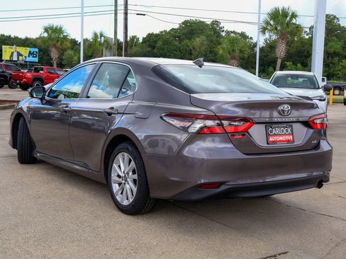 Used 2023 Toyota Camry LE FWD image 21