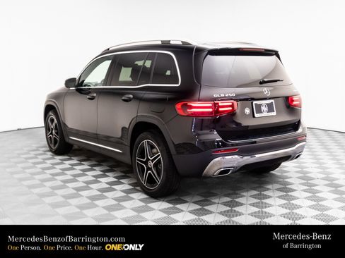 New 2026 Mercedes-Benz GLB 250 4MATIC image 3