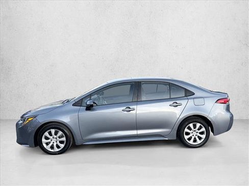 Used 2024 Toyota Corolla LE image 4