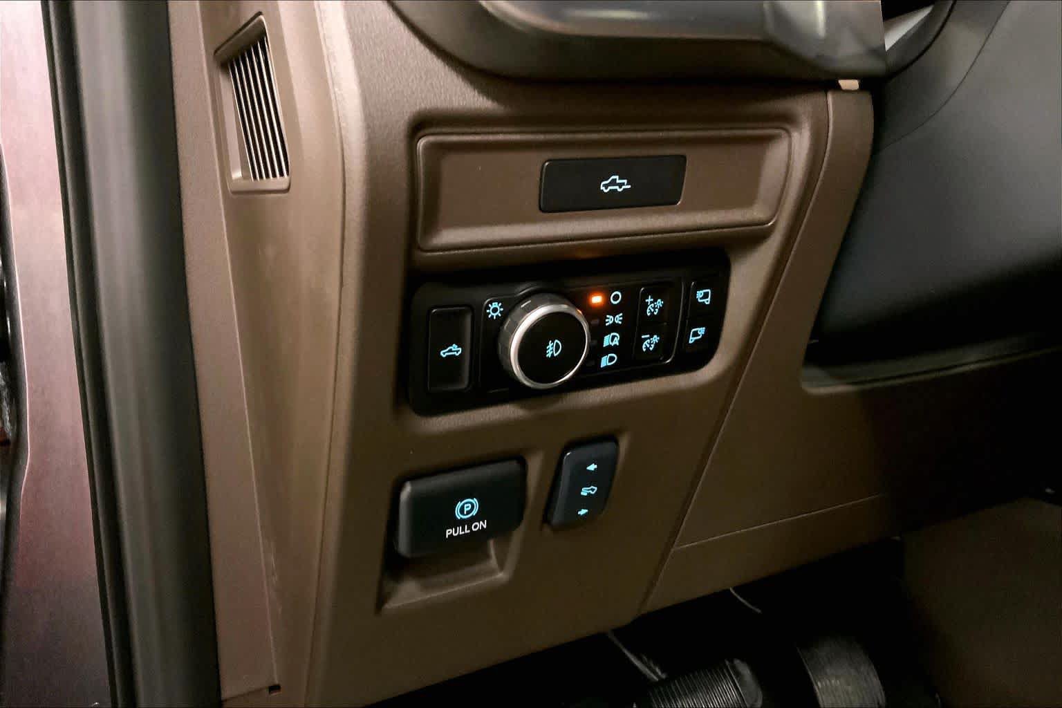 New 2026 Ford F150 King Ranch w/ Equipment Group 601A High AWD/4WD image 18