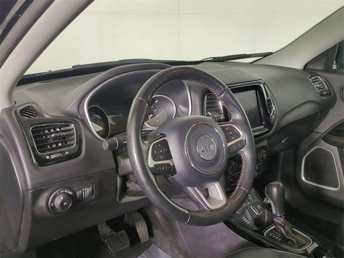 Used 2020 Jeep Compass Limited w/ Rear Convenience Group image 10