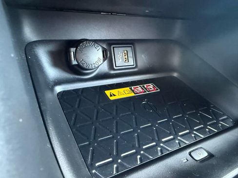 Used 2025 Toyota RAV4 XLE Premium w/ Weather Package image 78