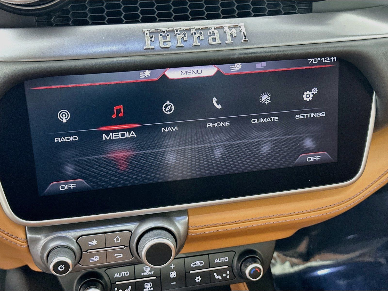 Used 2020 Ferrari Portofino RWD image 22