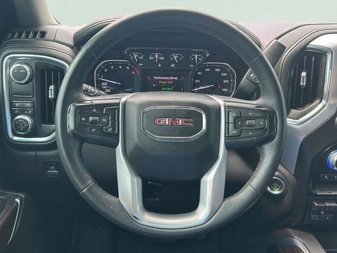 Used 2021 GMC Sierra 1500 SLT RWD image 10