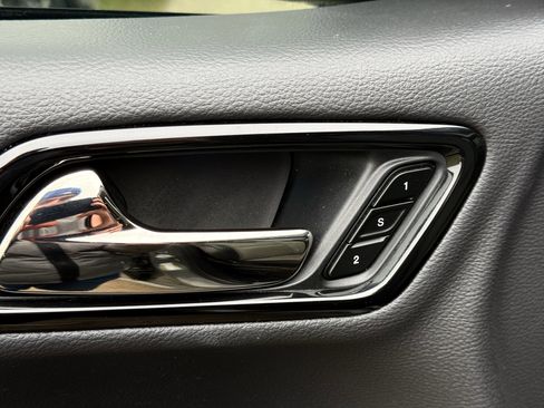 Used 2024 Dodge Durango R/T image 19