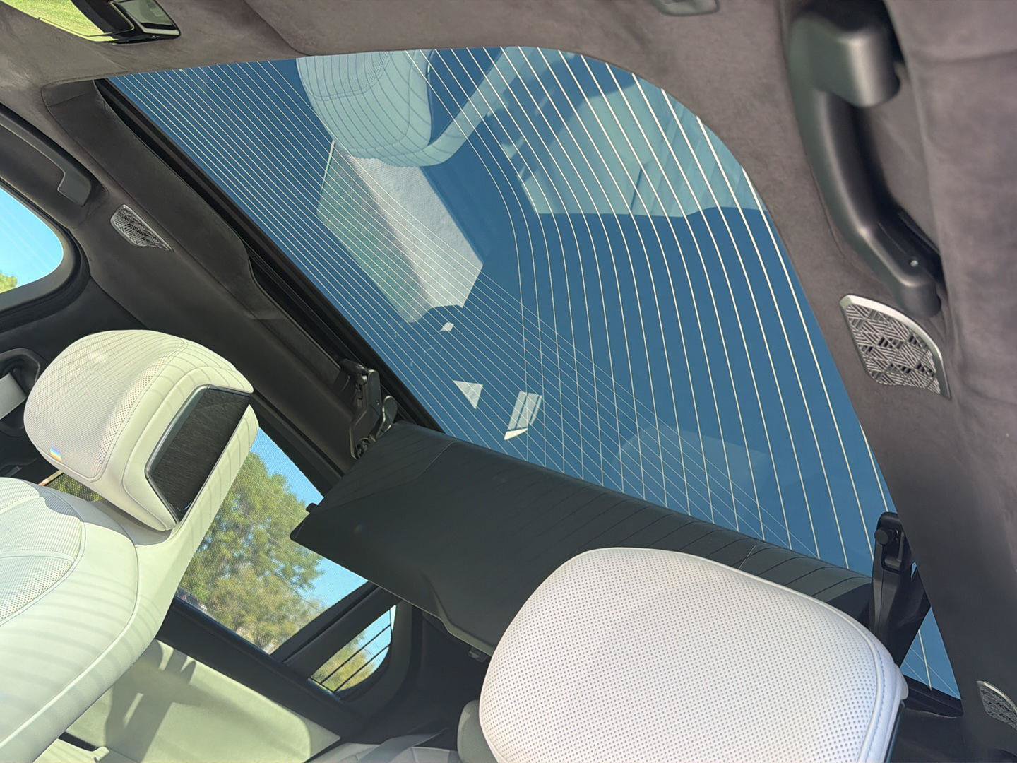 New 2027 BMW 740i RWD image 34