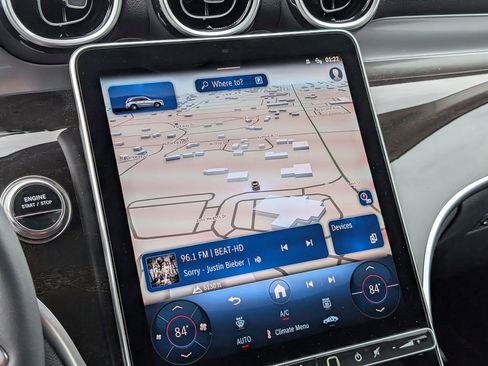 Used 2025 Mercedes-Benz GLC 350e 4MATIC image 15