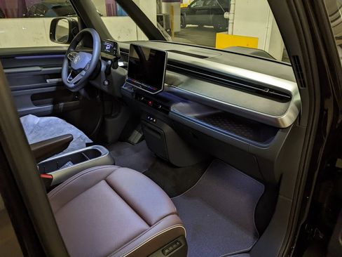 New 2025 Volkswagen ID. Buzz Pro S image 21