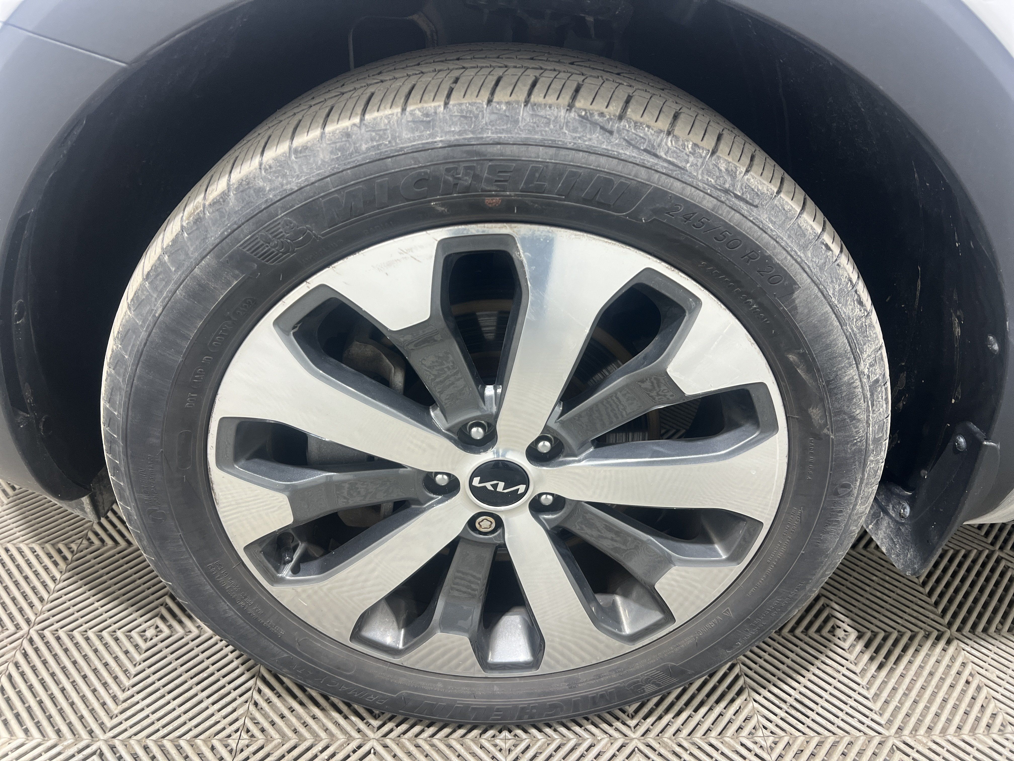 Used 2022 Kia Telluride SX AWD/4WD image 5