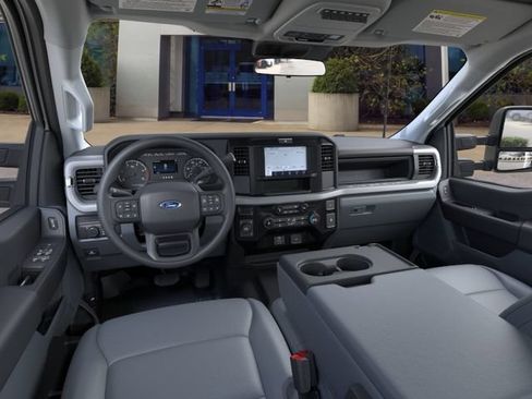 New 2026 Ford F550 4x4 Crew Cab Super Duty image 10