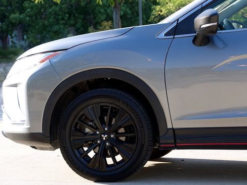 Used 2020 Mitsubishi Eclipse Cross LE image 22