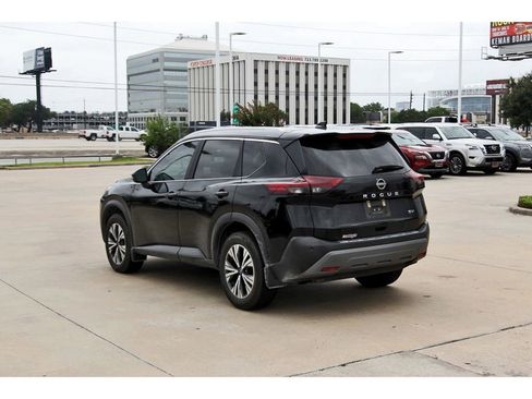 Used 2023 Nissan Rogue SV w/ SV Premium Package FWD image 4