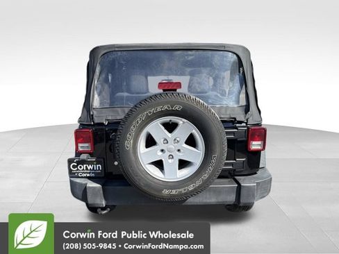 Used 2018 Jeep Wrangler Sport AWD/4WD image 6