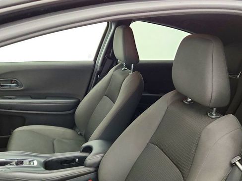 Used 2021 Honda HR-V Sport image 16
