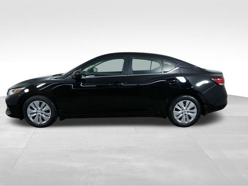 Used 2023 Nissan Sentra S FWD image 6