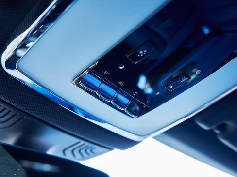 Used 2021 Rolls-Royce Cullinan Black Badge image 88