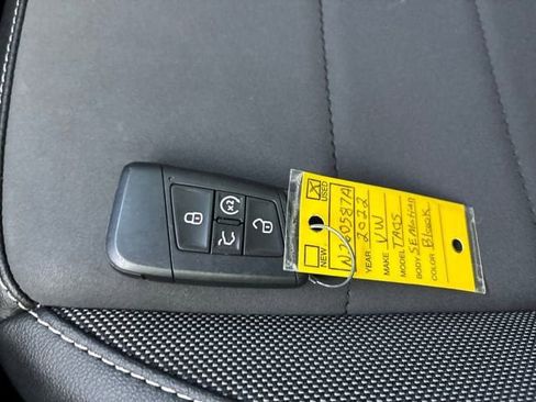 Used 2022 Volkswagen Taos SE image 17