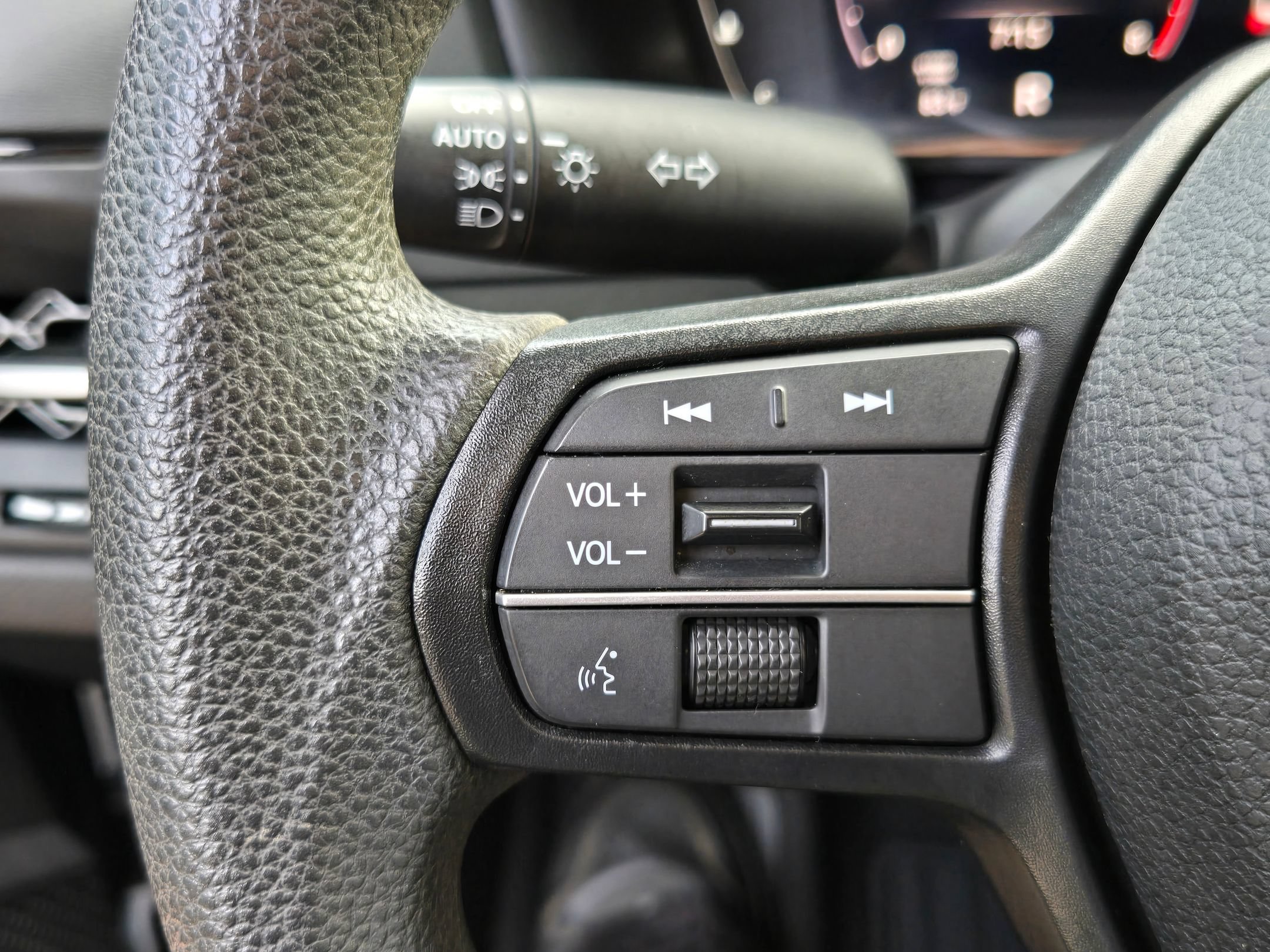 Used 2023 Honda Accord EX image 27