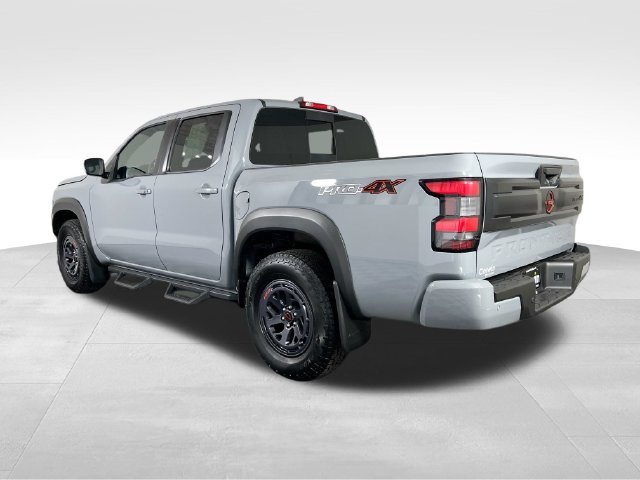 Used 2025 Nissan Frontier PRO-4X AWD/4WD image 14